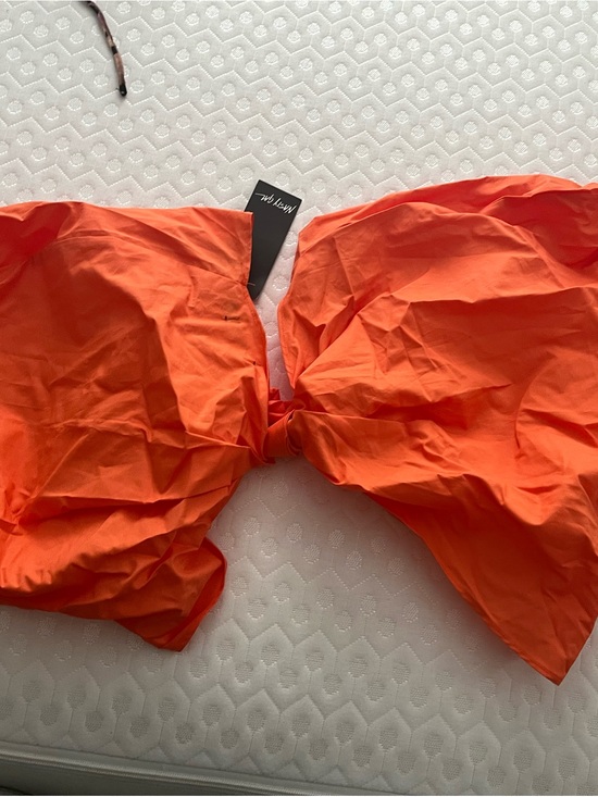 Nasty Gal Tops - Nasty Gal Vibrant Orange Tie-Front Bandeau